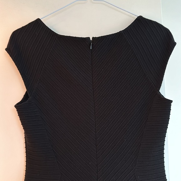 Ann Taylor Petite 0P Black sleeveless dress - Picture 6 of 8